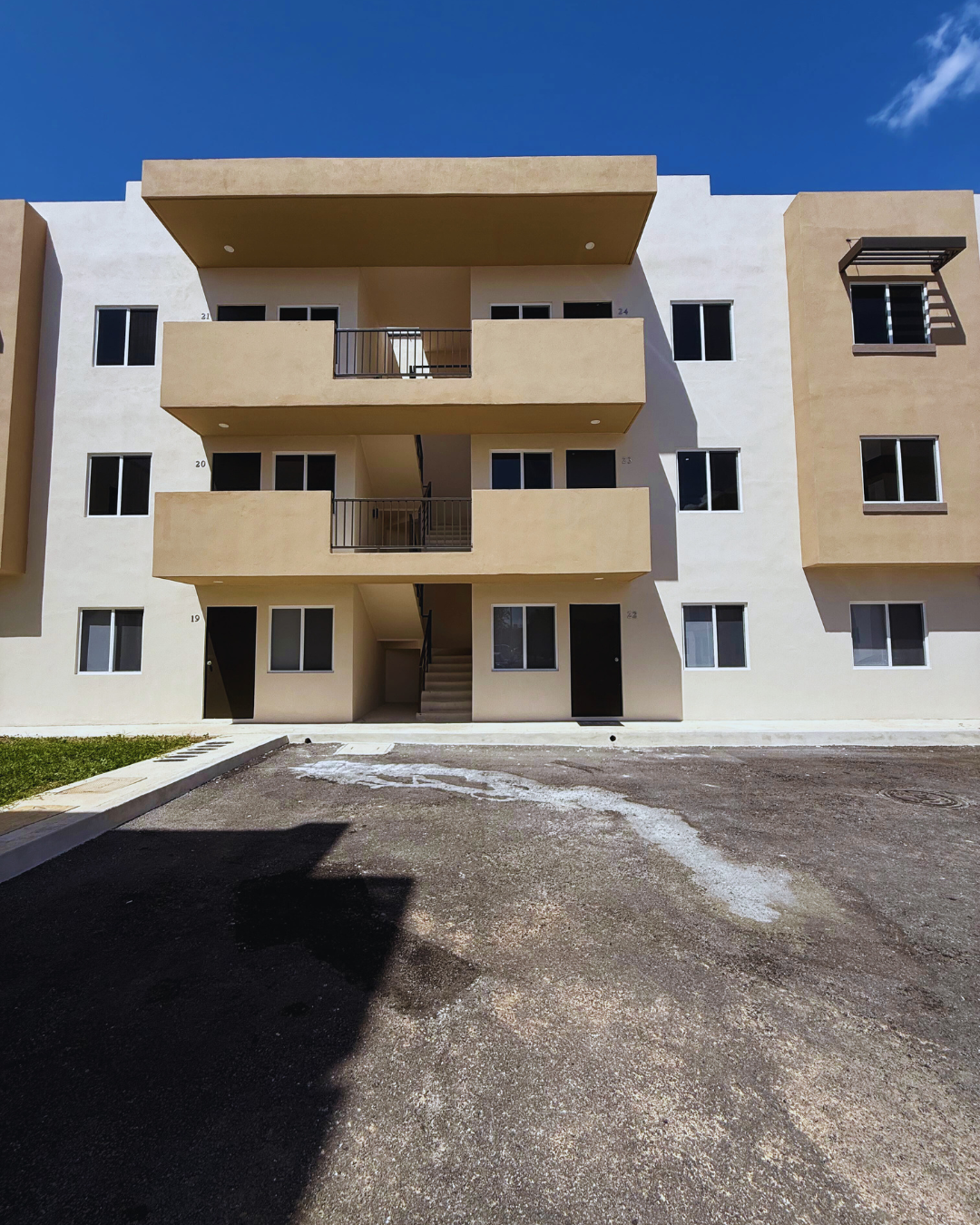 Building façade at Jardines de Ciudad Mayakoba